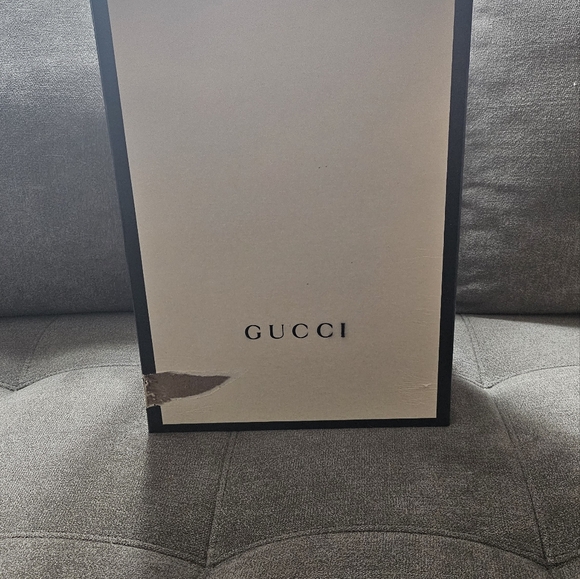 authentic GUCCI - Picture 9 of 12